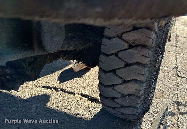 image for item DP8507 Asphalt Doctor seal coating applicator 