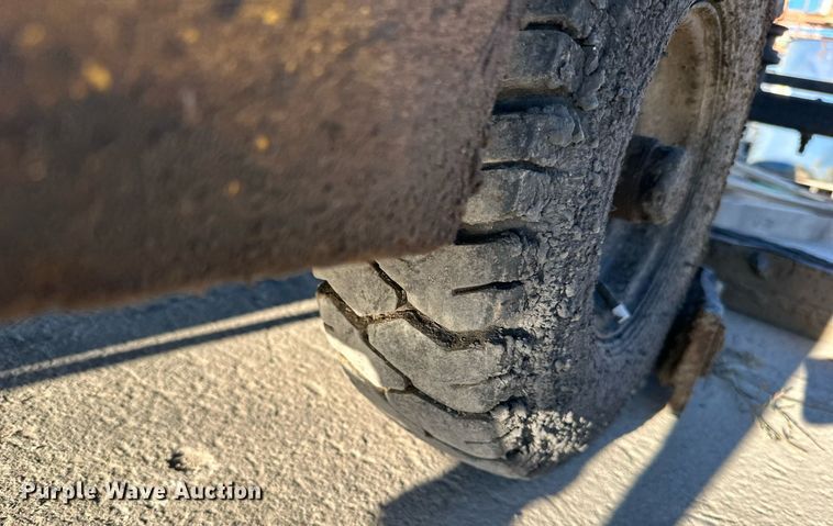 image for item DP8507 Asphalt Doctor seal coating applicator 