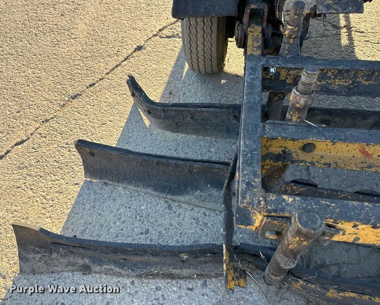 image for item DP8509 Seal coat applicator 