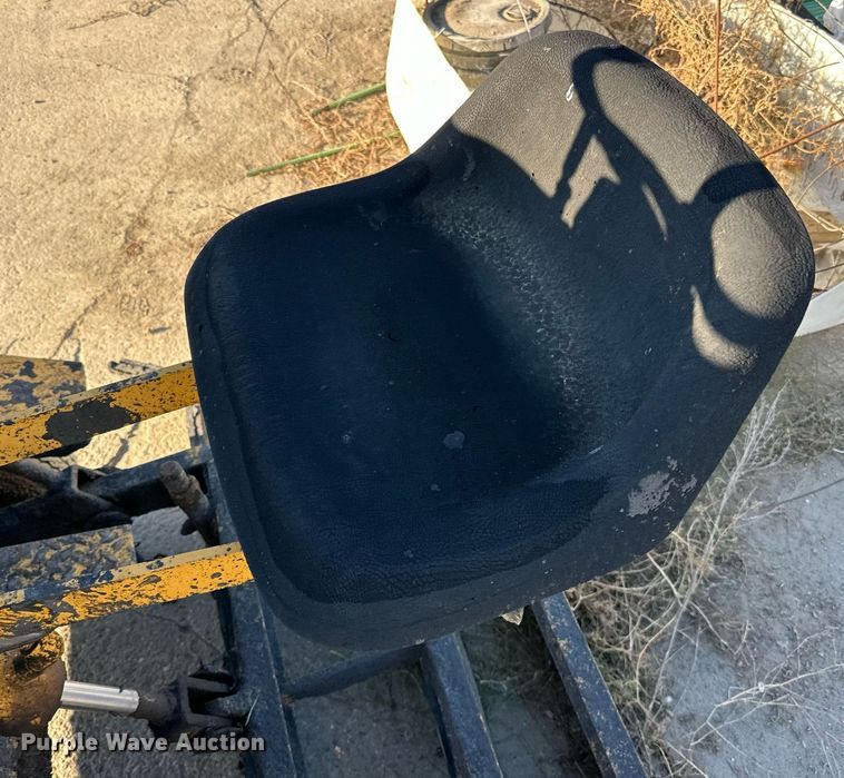 image for item DP8509 Seal coat applicator 