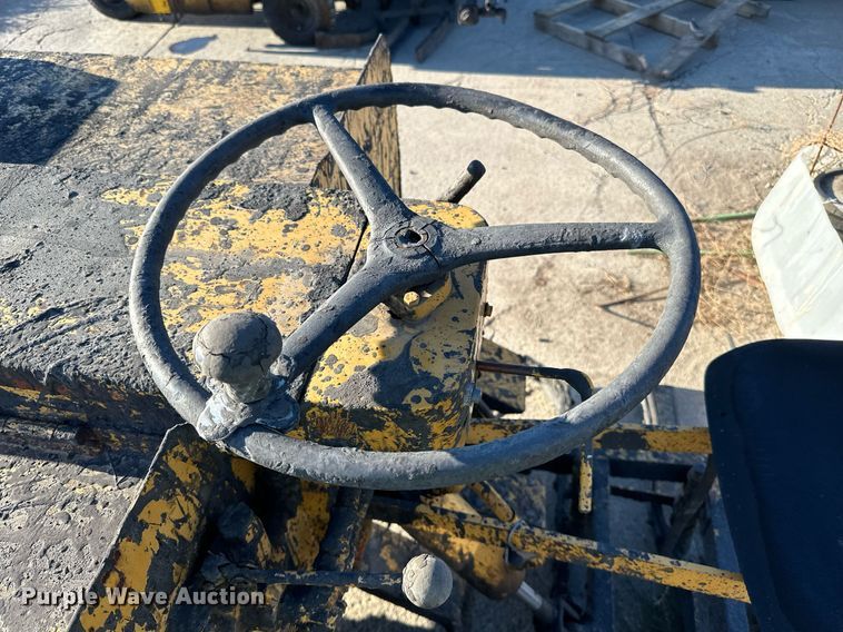 image for item DP8509 Seal coat applicator 