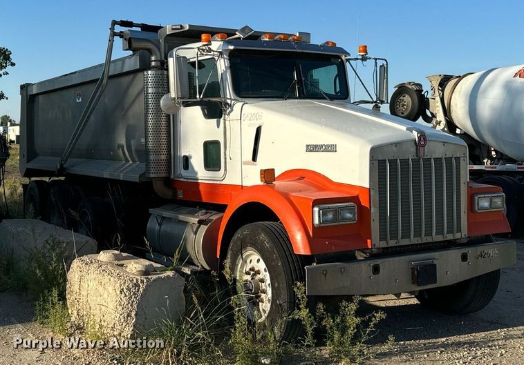 image for item DP8510 2007 Kenworth W900 dump truck