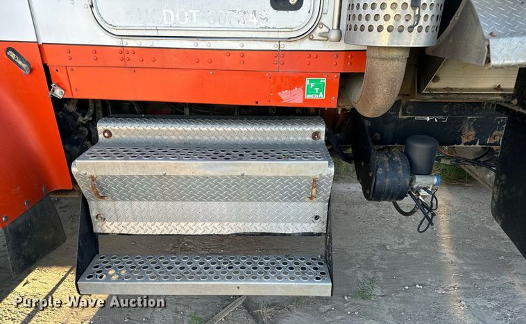 image for item DP8510 2007 Kenworth W900 dump truck