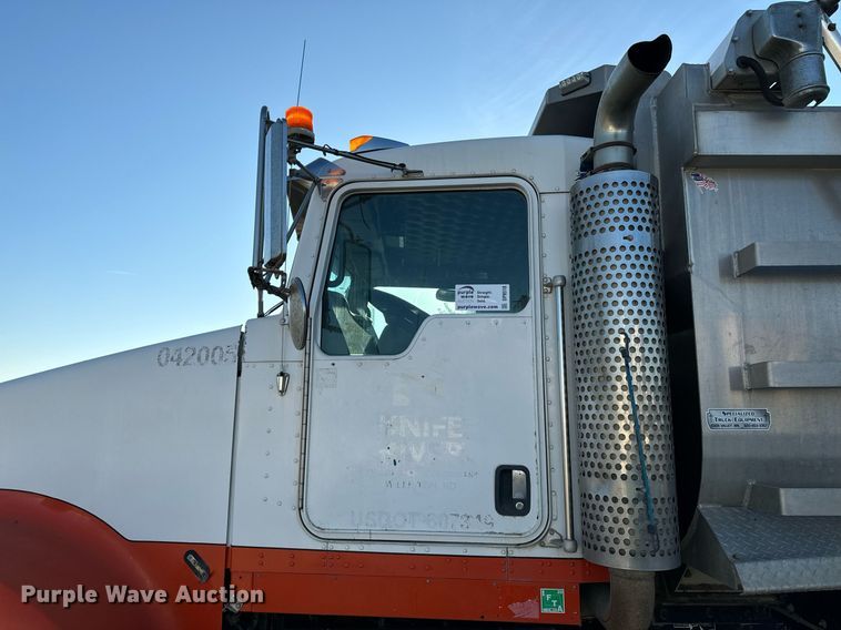 image for item DP8510 2007 Kenworth W900 dump truck