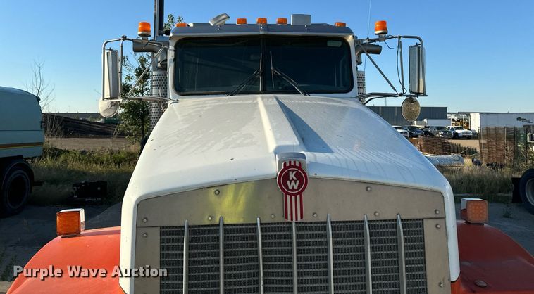 image for item DP8510 2007 Kenworth W900 dump truck