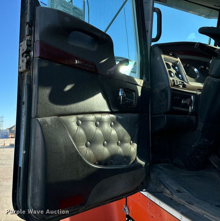 image for item DP8510 2007 Kenworth W900 dump truck