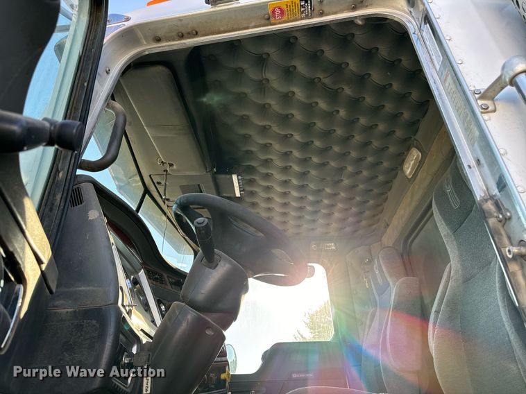 image for item DP8510 2007 Kenworth W900 dump truck