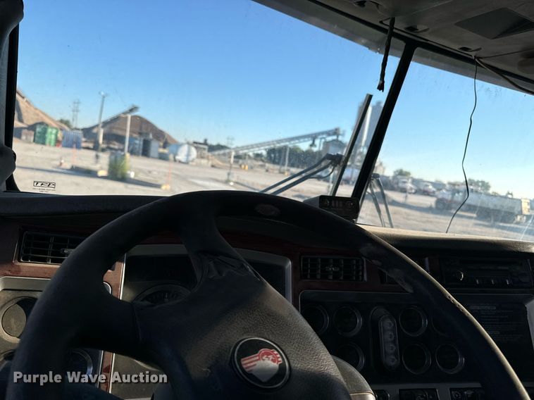 image for item DP8510 2007 Kenworth W900 dump truck