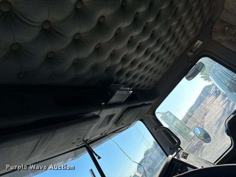 image for item DP8510 2007 Kenworth W900 dump truck