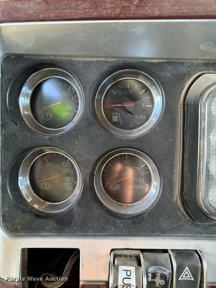 image for item DP8510 2007 Kenworth W900 dump truck