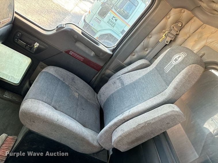 image for item DP8510 2007 Kenworth W900 dump truck