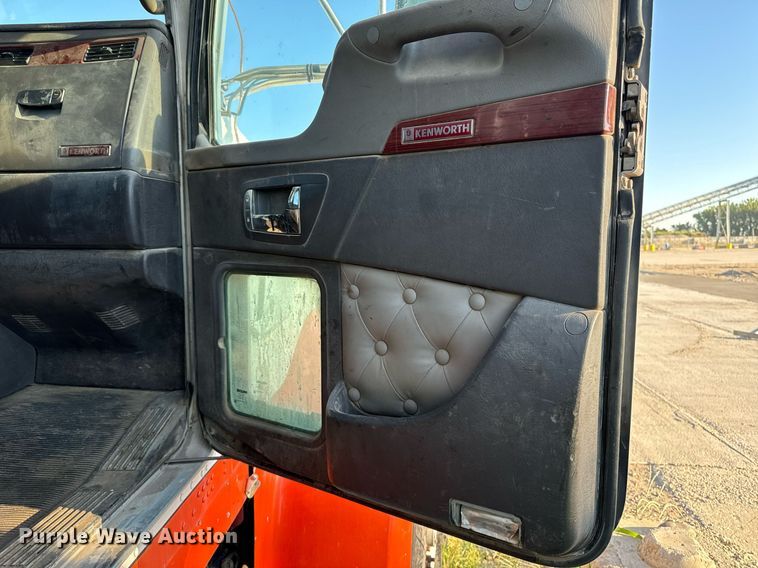 image for item DP8510 2007 Kenworth W900 dump truck