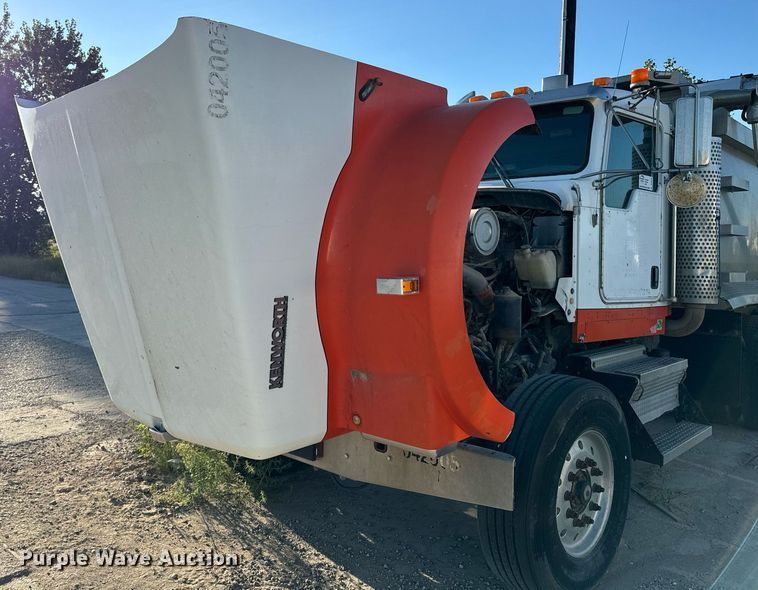 image for item DP8510 2007 Kenworth W900 dump truck