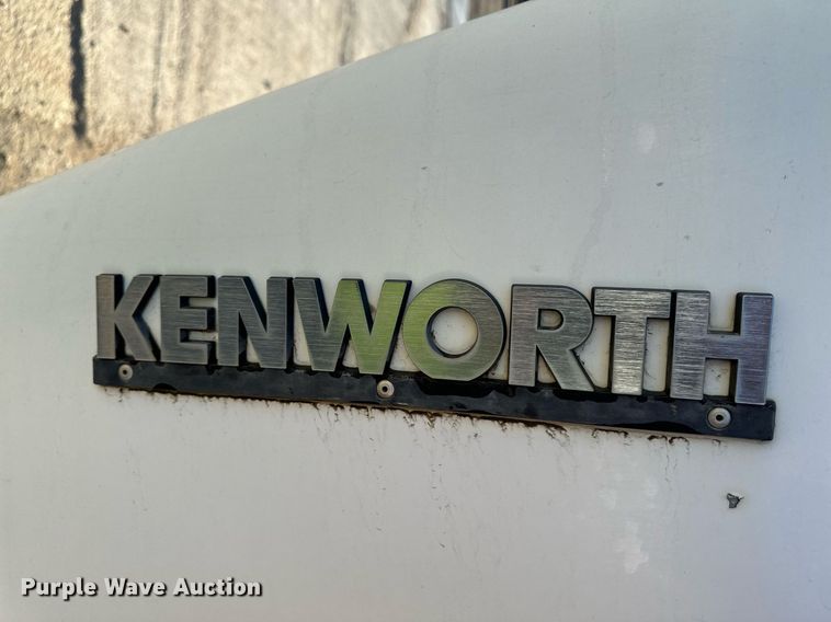 image for item DP8510 2007 Kenworth W900 dump truck