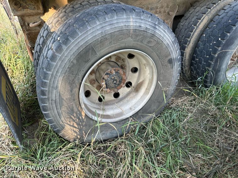 image for item DP8510 2007 Kenworth W900 dump truck