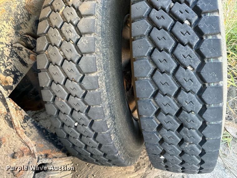 image for item DP8510 2007 Kenworth W900 dump truck