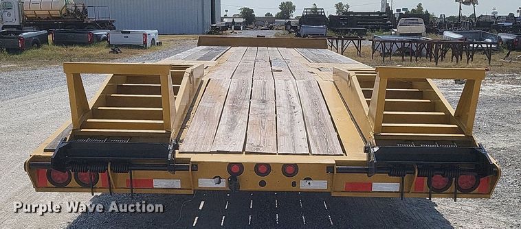 image for item DQ3631 2023 Eager Beaver 20XPT equipment trailer