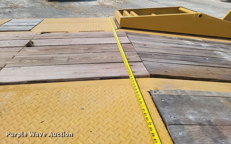 image for item DQ3631 2023 Eager Beaver 20XPT equipment trailer