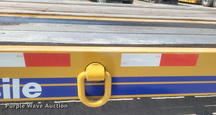 image for item DQ3631 2023 Eager Beaver 20XPT equipment trailer