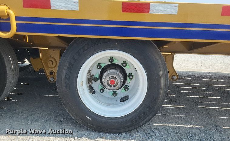 image for item DQ3631 2023 Eager Beaver 20XPT equipment trailer