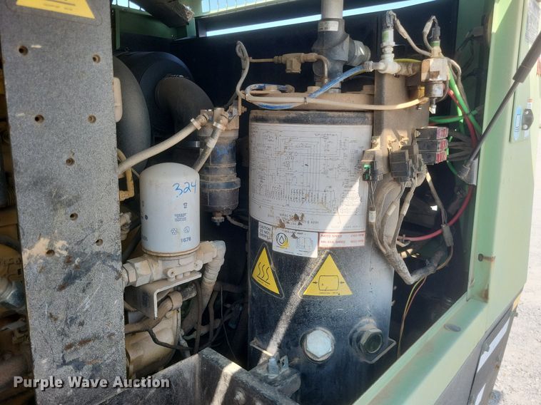 image for item DQ3633 2013 Sullair 375HH air compressor