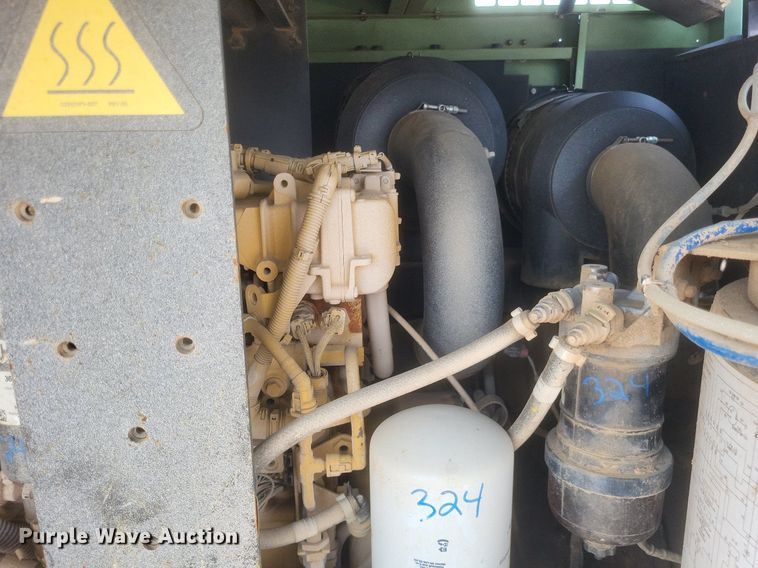 image for item DQ3633 2013 Sullair 375HH air compressor