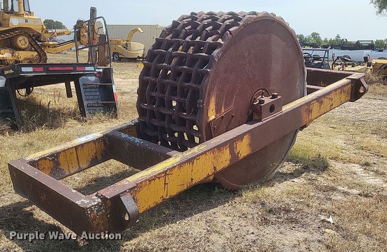 image for item DQ3634 Hyster grid roller