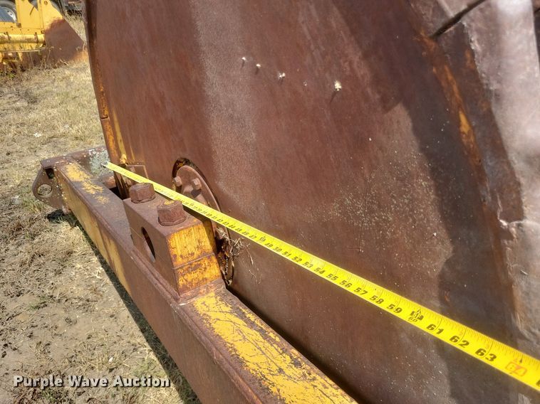 image for item DQ3634 Hyster grid roller