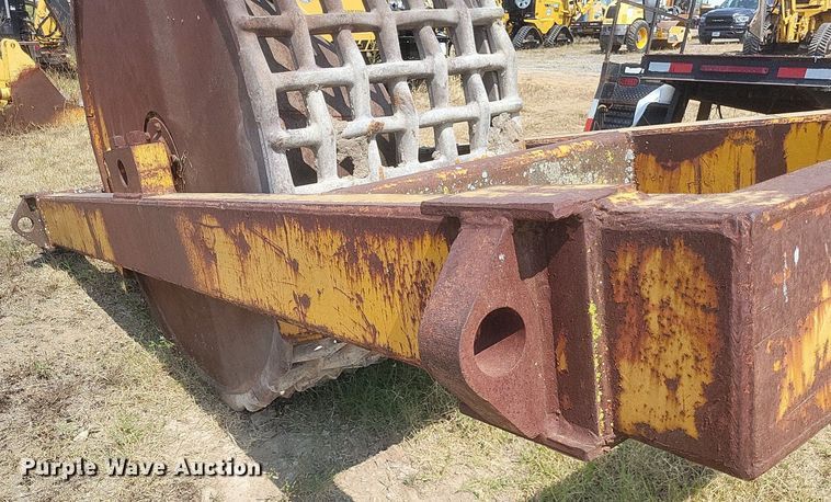 image for item DQ3634 Hyster grid roller