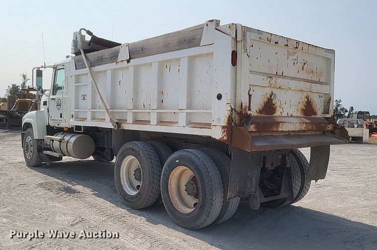 image for item DQ3641 2010 Mack CHU613 dump truck