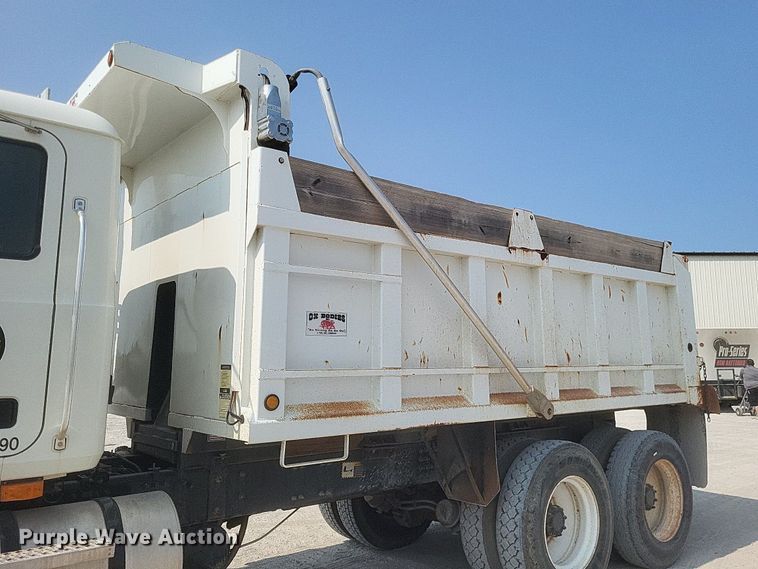 image for item DQ3641 2010 Mack CHU613 dump truck