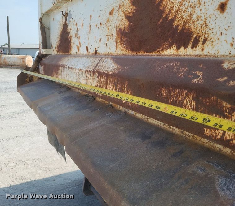 image for item DQ3641 2010 Mack CHU613 dump truck