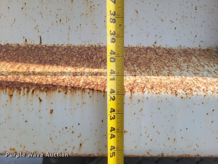 image for item DQ3641 2010 Mack CHU613 dump truck