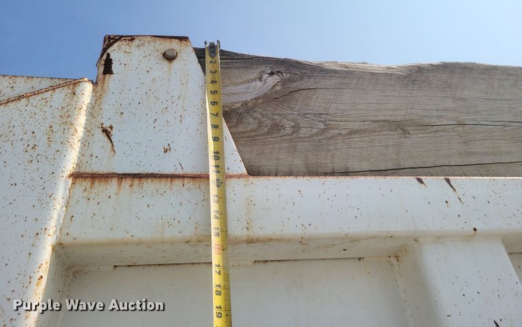 image for item DQ3641 2010 Mack CHU613 dump truck