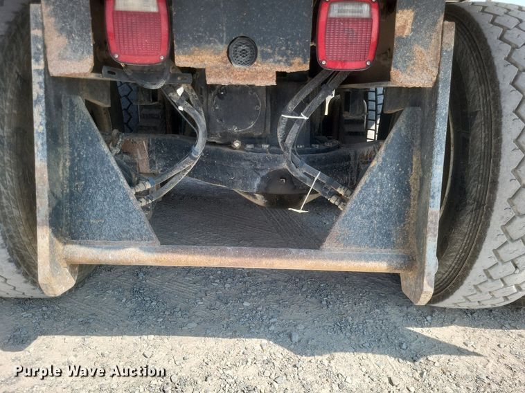 image for item DQ3641 2010 Mack CHU613 dump truck