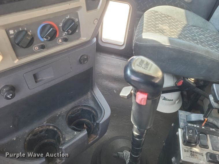 image for item DQ3641 2010 Mack CHU613 dump truck