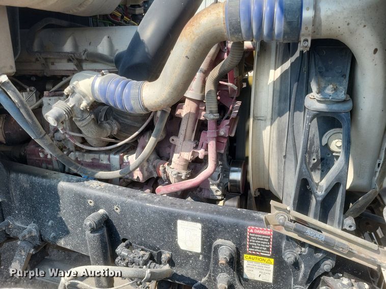 image for item DQ3641 2010 Mack CHU613 dump truck