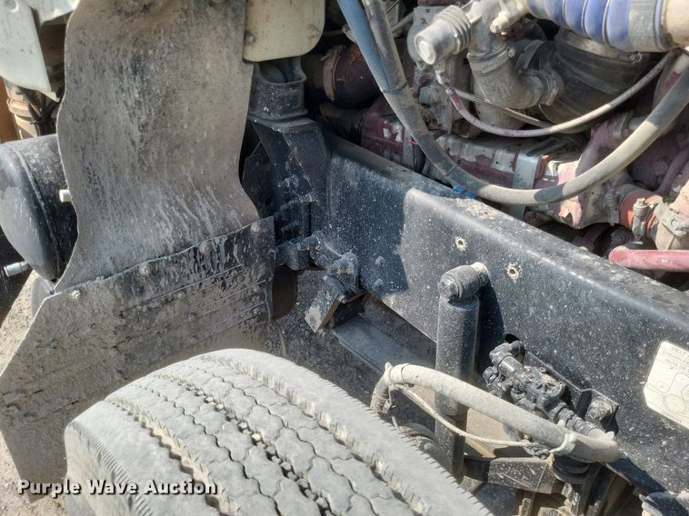 image for item DQ3641 2010 Mack CHU613 dump truck