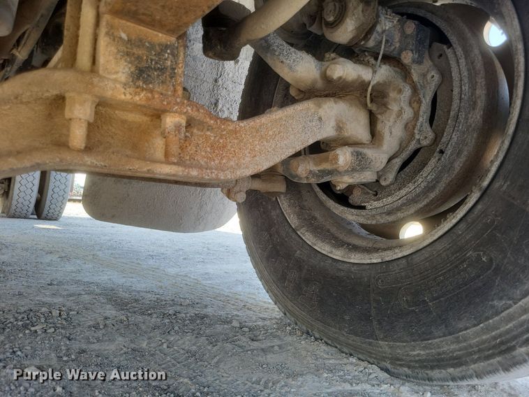 image for item DQ3641 2010 Mack CHU613 dump truck