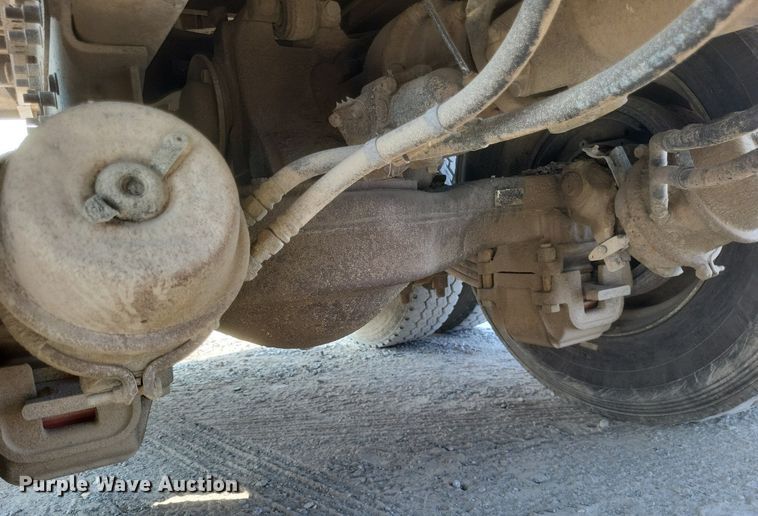 image for item DQ3641 2010 Mack CHU613 dump truck