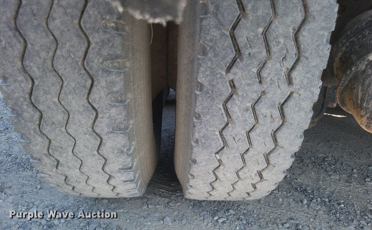 image for item DQ3641 2010 Mack CHU613 dump truck