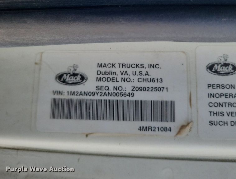 image for item DQ3641 2010 Mack CHU613 dump truck