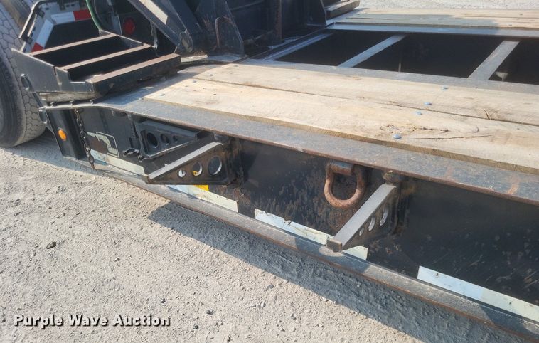 image for item DQ3643 1999 Talbert TDW-35S-HRG-1-T1 lowboy equipment trailer