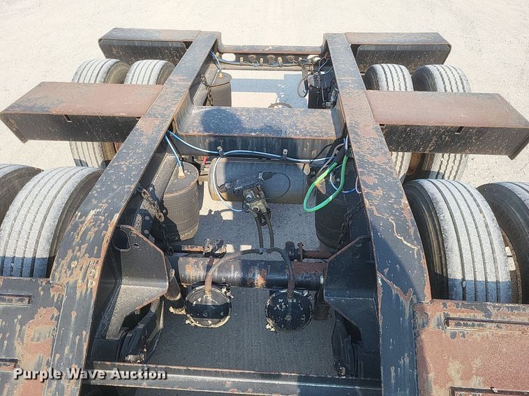 image for item DQ3643 1999 Talbert TDW-35S-HRG-1-T1 lowboy equipment trailer