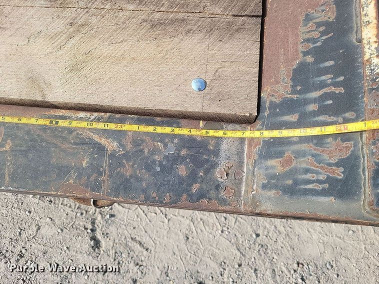 image for item DQ3643 1999 Talbert TDW-35S-HRG-1-T1 lowboy equipment trailer