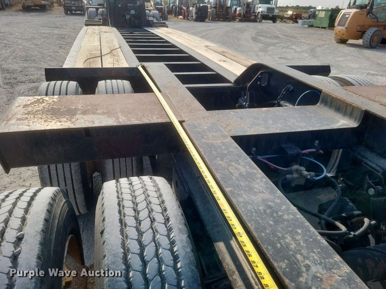 image for item DQ3643 1999 Talbert TDW-35S-HRG-1-T1 lowboy equipment trailer
