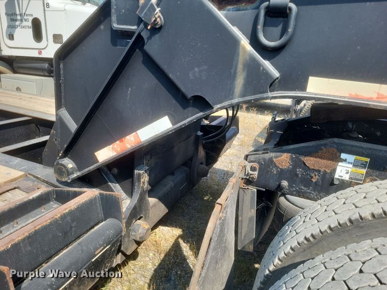 image for item DQ3643 1999 Talbert TDW-35S-HRG-1-T1 lowboy equipment trailer