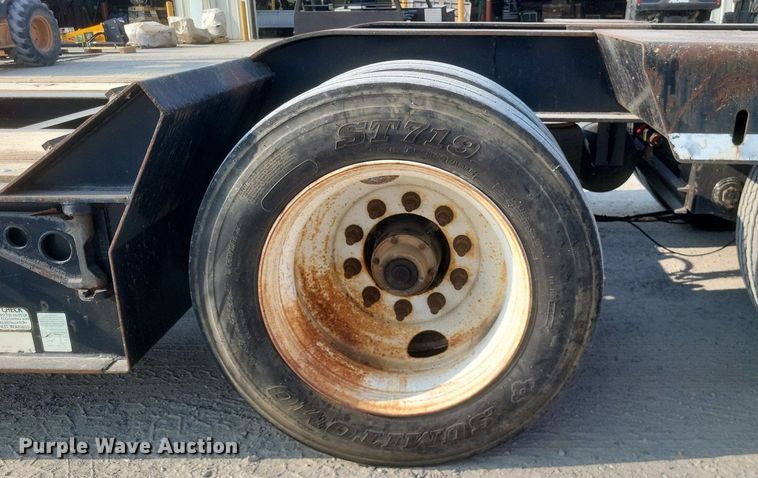 image for item DQ3643 1999 Talbert TDW-35S-HRG-1-T1 lowboy equipment trailer