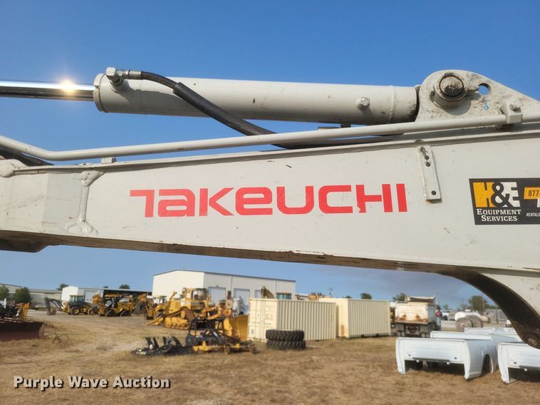 image for item DQ3644 2018 Takeuchi  TB240 mini excavator