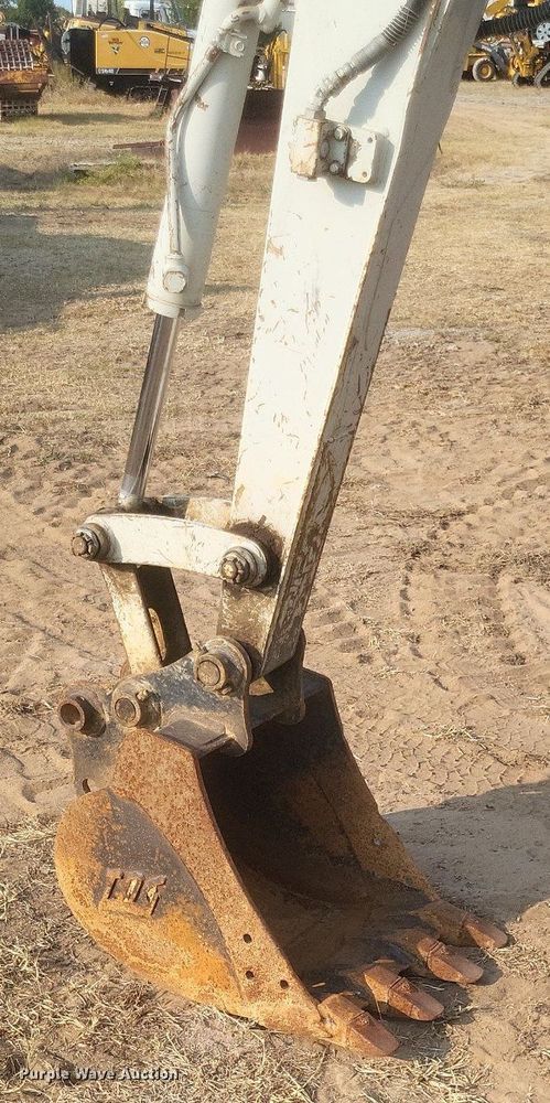 image for item DQ3644 2018 Takeuchi  TB240 mini excavator